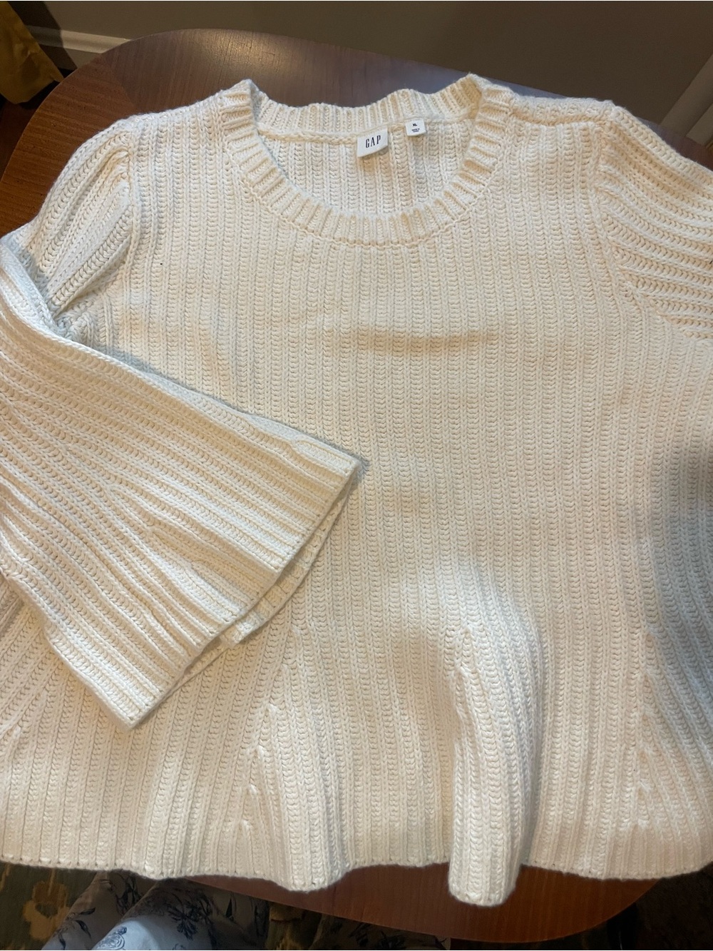 GAP Women's Ivory Ribbed Crewneck lightweight Sweater